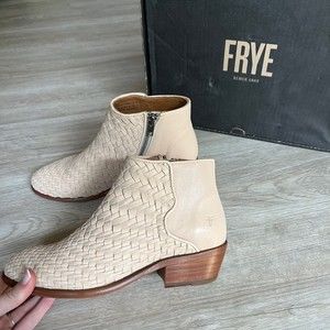 Frye | Carson Woven Bootie